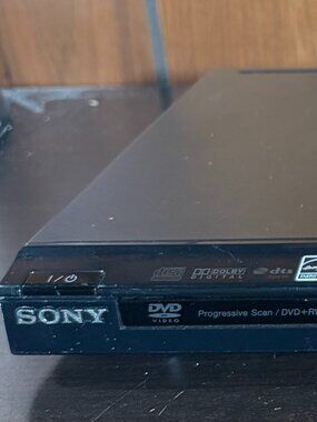 Sony DVP-SR200P CD DVD Player Black Tested Works